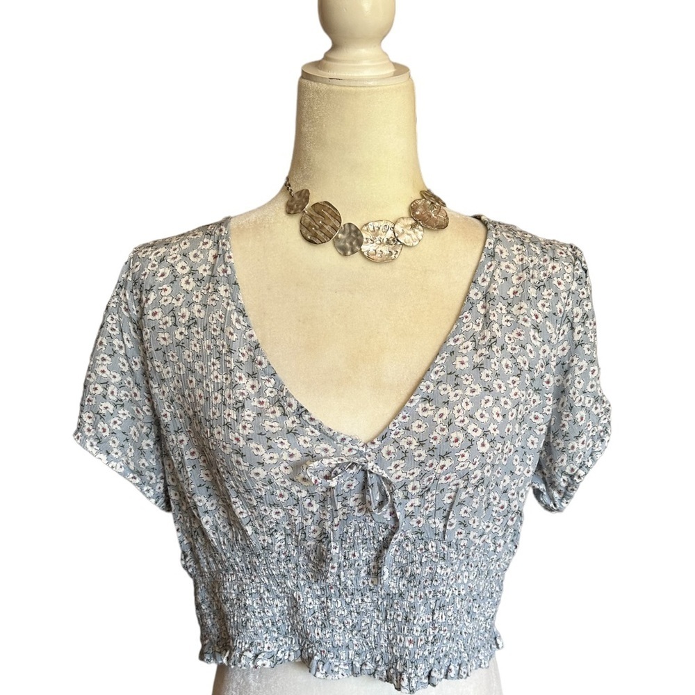🇺🇸  BUNDLE ONLY - 5/$15 Aeropostale Ditzy Floral Crop Top, Blue & White, XL